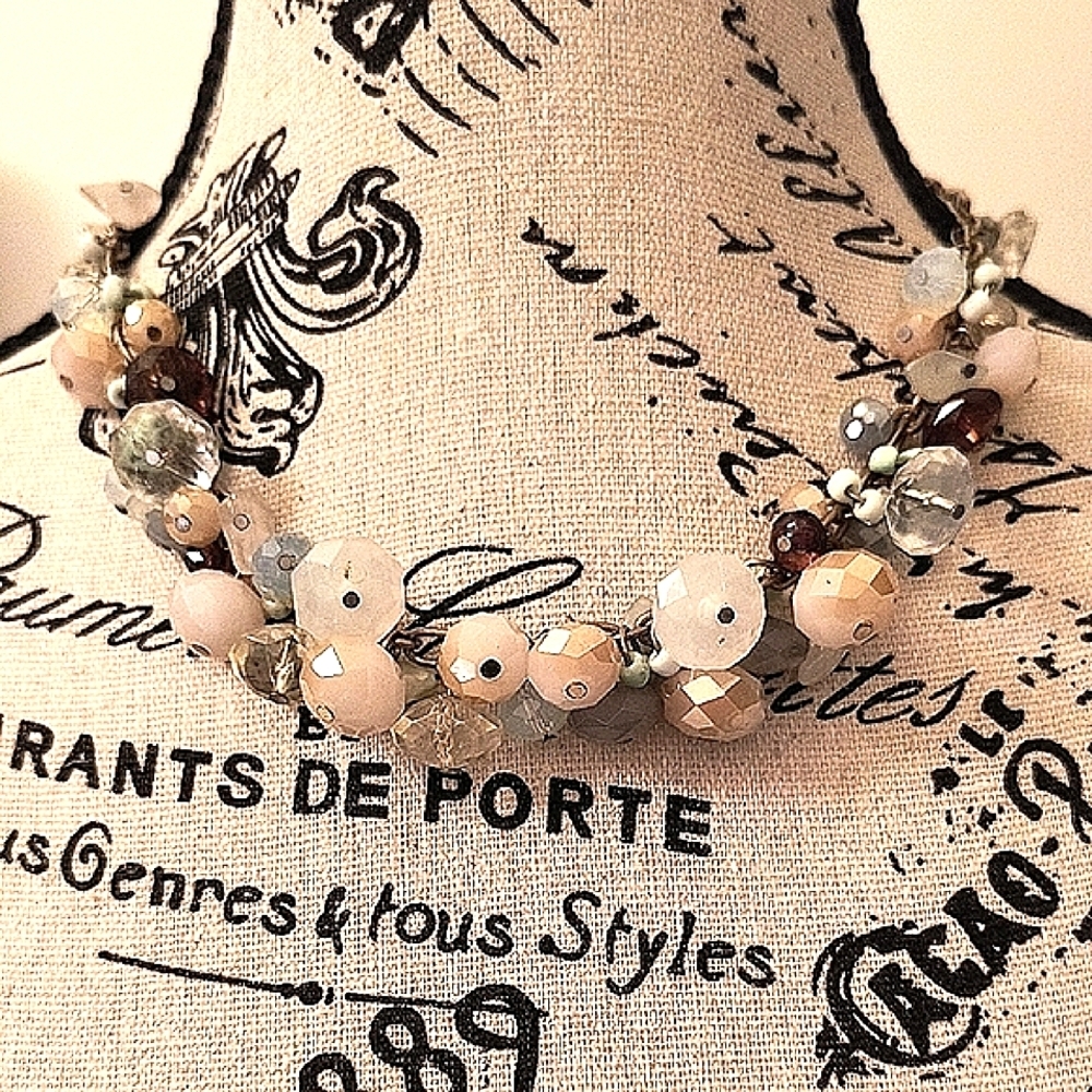 Elegant Beaded Necklace